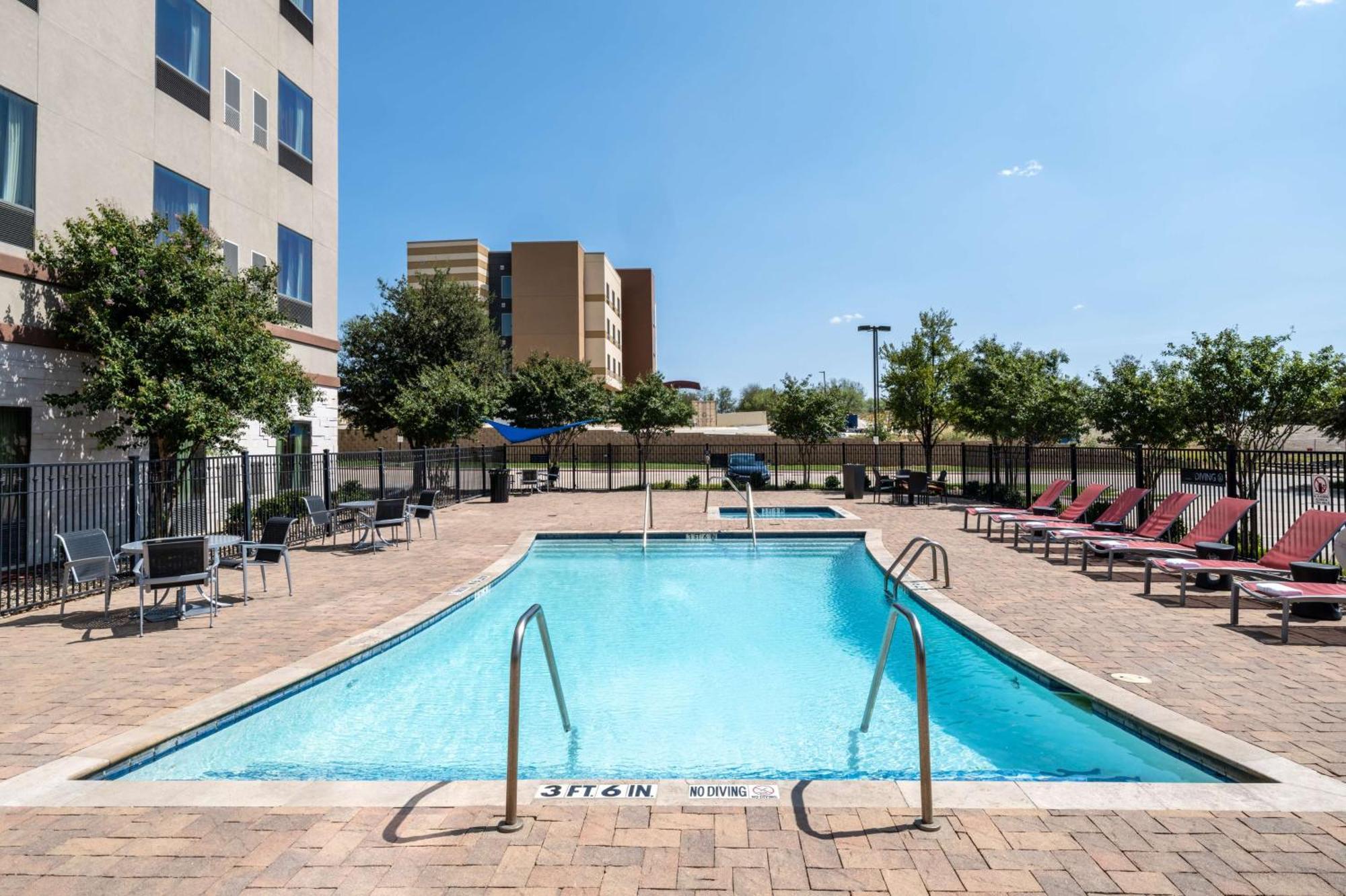 Hilton Garden Inn Ft Worth Alliance Airport Roanoke Zewnętrze zdjęcie